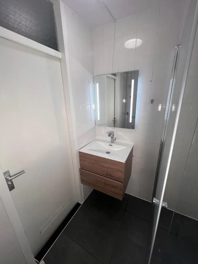 Private Bedroom In Amsterdam - 1 Min Walk Metro & Free Parking 0*,